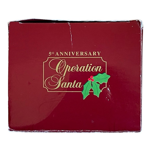 Operations Santa Ornament "Dropping in for Christmas" Limited Edition - Picture 6 of 6
